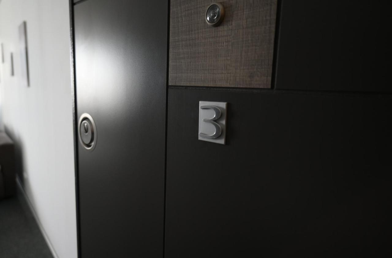 Luana Airport Apartments #3 Otopeni Eksteriør billede